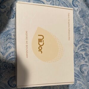 Fabric Strapless Adhesive Bra - Cream